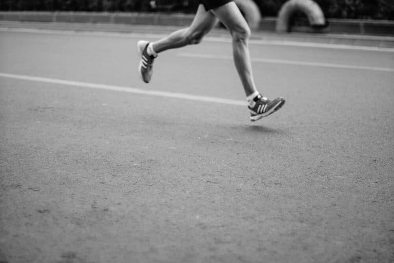 6578d89e7b6ad585f31cfedf Running Outisde
